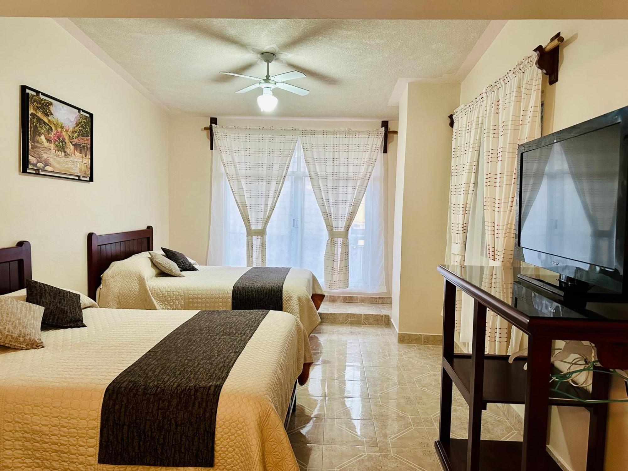 Hotel Monarca Tlalpujahua ภายนอก รูปภาพ