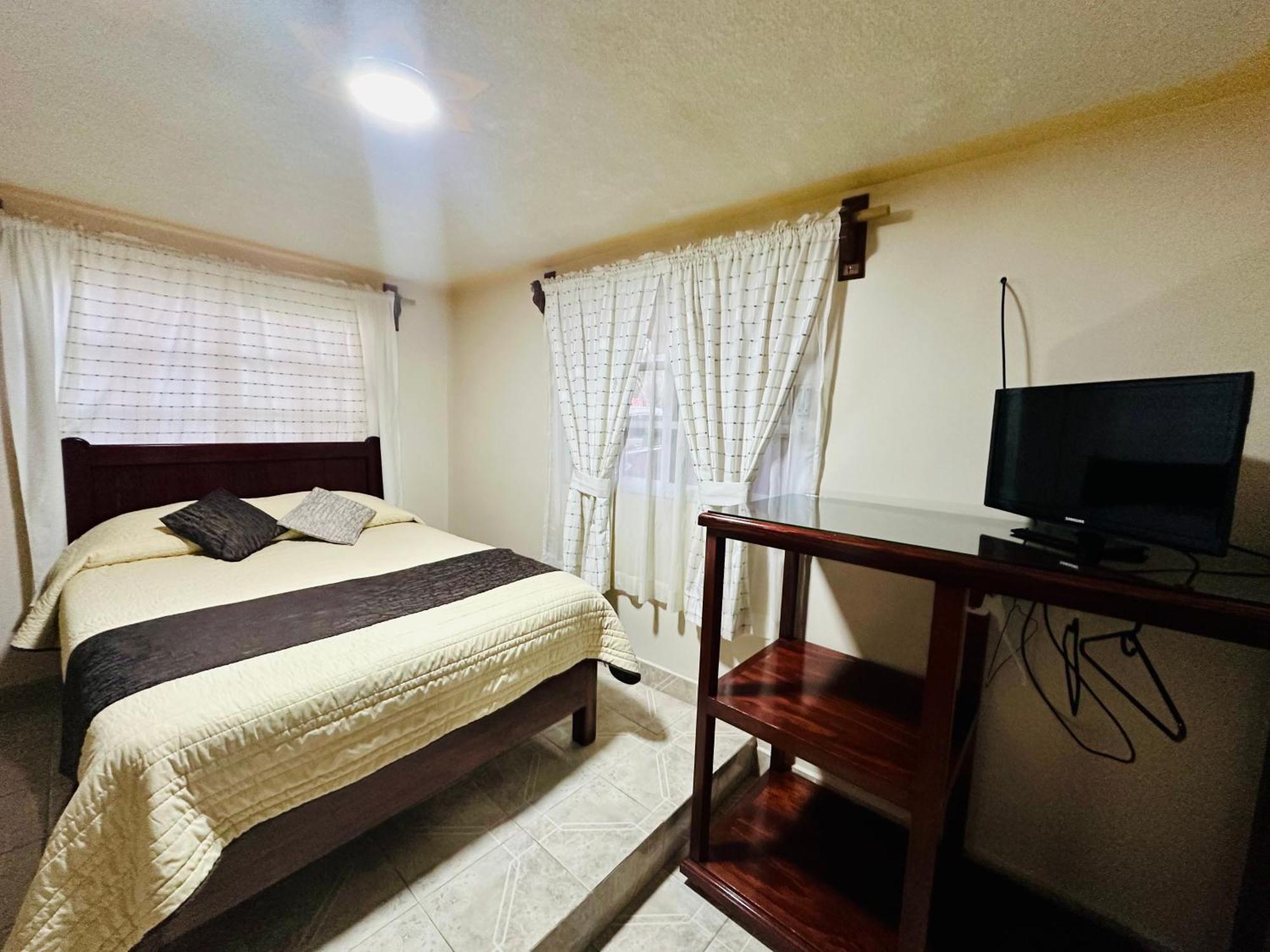 Hotel Monarca Tlalpujahua ภายนอก รูปภาพ