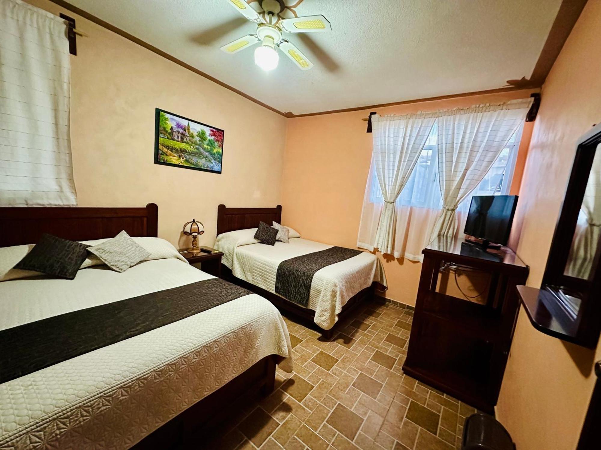 Hotel Monarca Tlalpujahua ภายนอก รูปภาพ